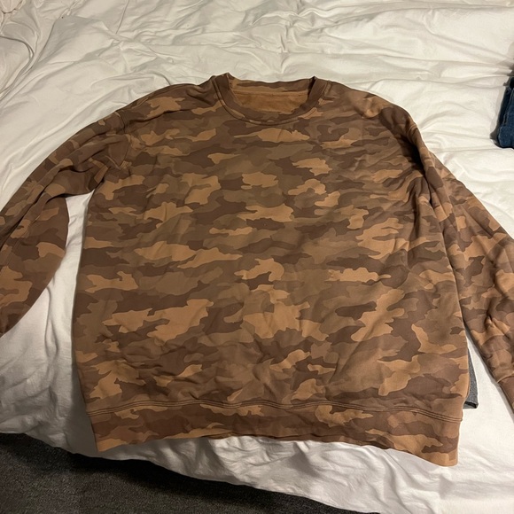 Lululemon Brown Camo Sweatshirt - Picture 3 of 3